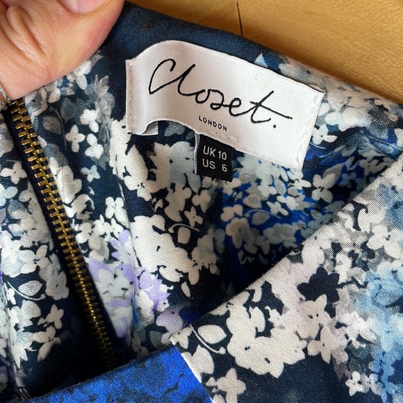 Semi Formal Floral Party Dress - Picture 5 of 5